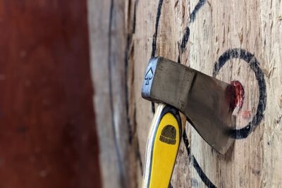 1 Hr Syracuse Axe Throwing - How the Coach Turns You Into a Threat (In an Hour)