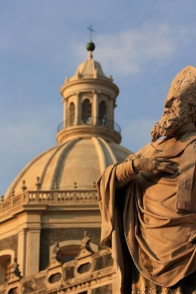 2 hours guided tour of Catania - Piazza Duomo and the Cathedral: The City’s Main Stage (From the Outside)