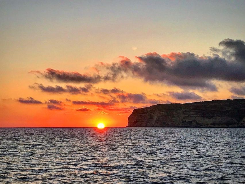 3-hour boat trip at sunset with the sighting Delfini - Language, Guide Style, and How to Get the Most Out of the Captain Talk