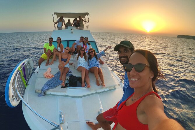 3-Hour Dolphin watching at sunset with aperitif - The 3-hour plan: what happens from 5:30 pm to dark