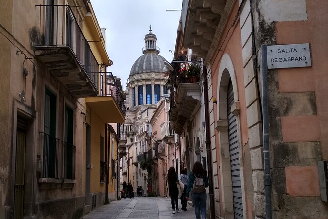 3-hour walking tour Discovering Ragusa Baroque - Santa Maria delle Scale: stairs, panoramas, and pre-earthquake architectural clues