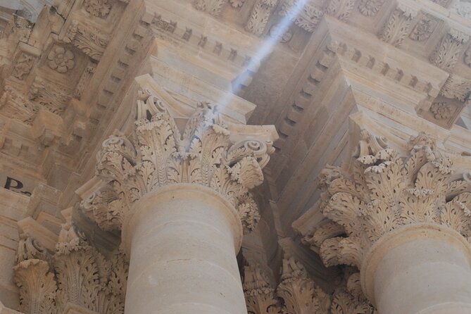 4 Hours Guided Tour to the Archaeological Park of Neapolis and Ortigia - Logistics that affect your day: meeting, timing, and transport