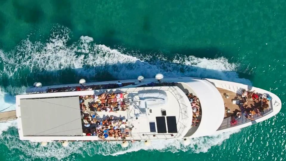 Aeolian Islands Mini Cruise: Vulcano, Lipari & Stromboli - From briefing to departure: how the day starts