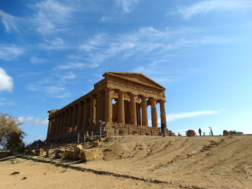 Agrigento: Private Tour of Ancient Akragas with Local Guide - Temple of Hera Lacinia (Juno): starting high on Rupe Atenea