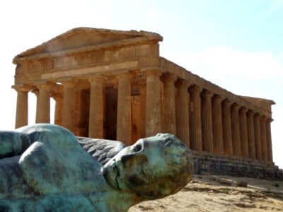 Agrigento: Private Tour of Ancient Akragas with Local Guide - How the 2-hour private format keeps the temples meaningful