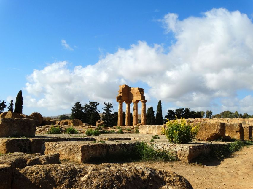Agrigento: Private Tour of Ancient Akragas with Local Guide - Temple of Concordia: the best-preserved “why it survived” lesson