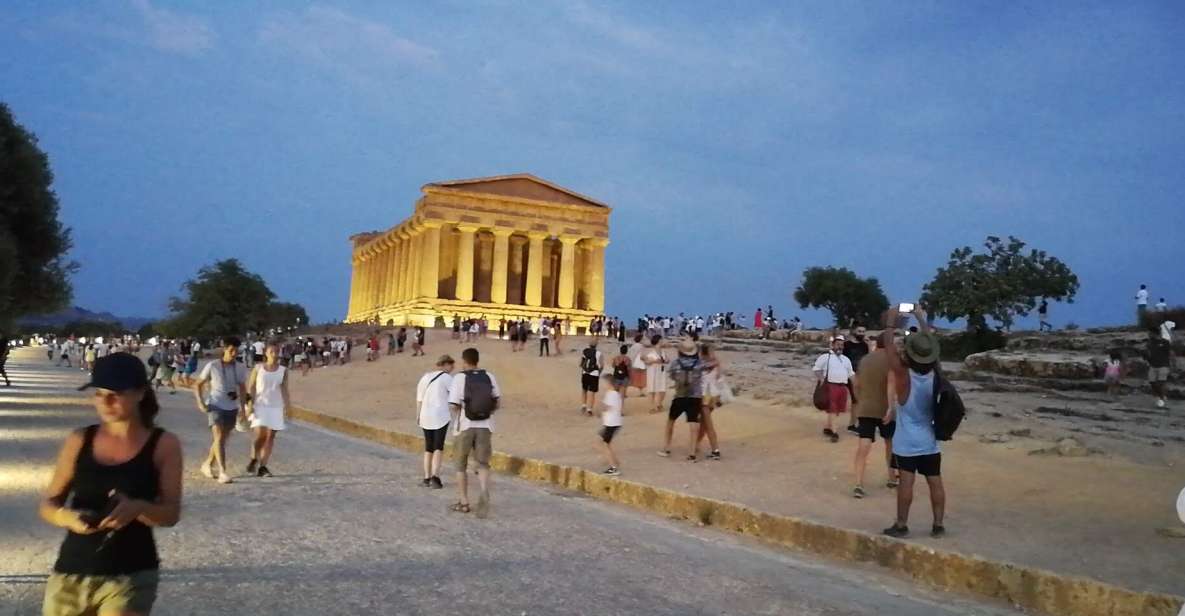 Agrigento: Skip-the-Line Valley of the Temples Night Tour - Start Point at Tempio di Giunone: Finding the Group Fast