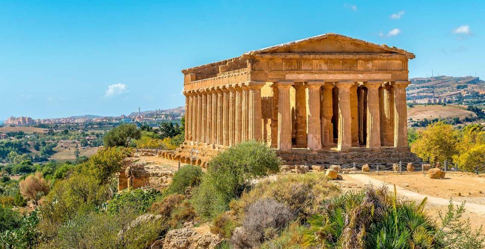 Agrigento: Valle dei Templi Fast-Track Ticket & Smart Guide - Logistics you’ll be glad you planned: heat, shoes, and help