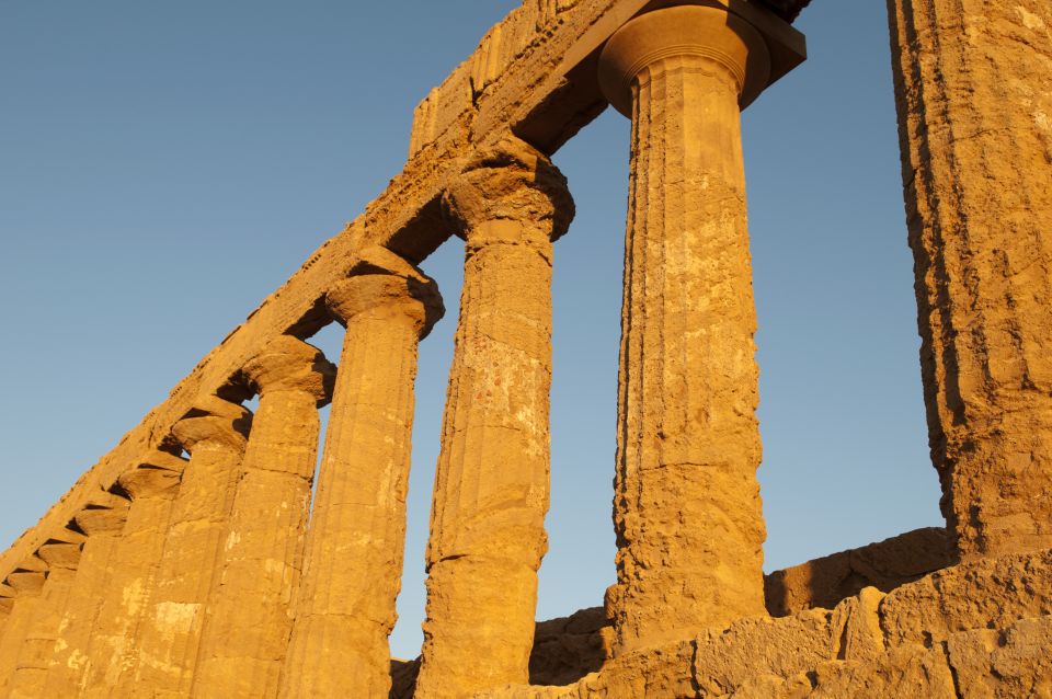 Agrigento: Valley of the Temples Skip-the-Line Sunset Tour - Sunset is the whole point at Valle dei Templi