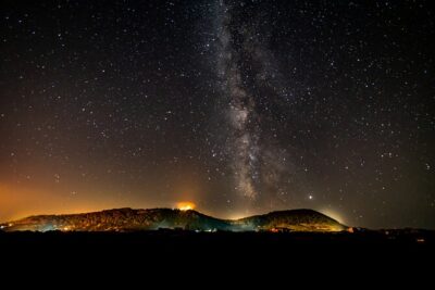 Astronomical excursion to Ustica - Vittorio Arnò’s style: myths, quizzes, and the constellations as characters