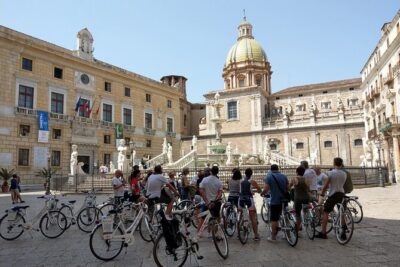 Bike tour of the historic center of Palermo with tasting - Meeting at Social Bike Palermo and what’s provided