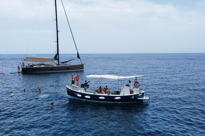 Boat excursion along the coast of Cefalù - Getting There: Eolo Cafè, Easy Start, Straight Back