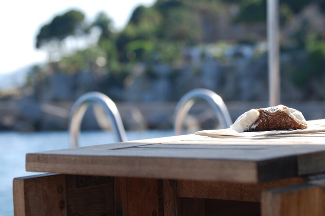 Boat excursion in Palermo - Gulf of Mondello: Aperitif Time Plus a Real Bathing Stop