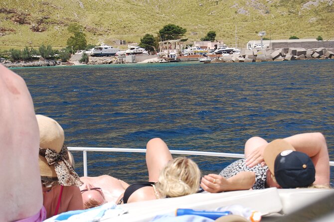 Boat excursion in Palermo - Stop 1 in Palermo: Florios, Tonnara Vergine Maria, and the Addaura Area