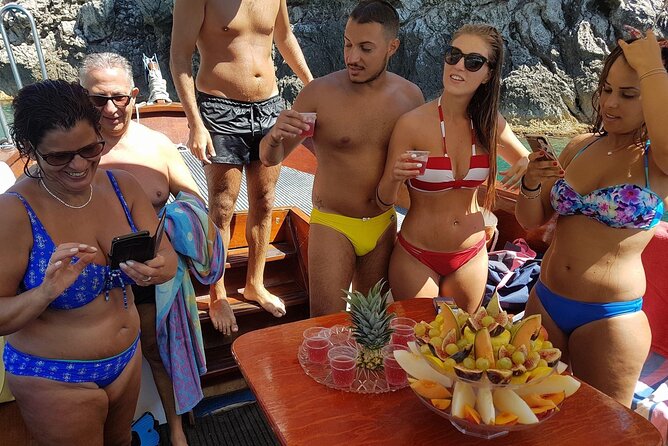 Boat excursion Taormina Giardini Naxos - Swimming Safety in Real Life: Jellyfish, Timing, and Rough Water