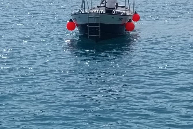 Boat excursion to Cefalu with aperitif - Cruising the Cefalù coastline: the 1.5-hour sightseeing part