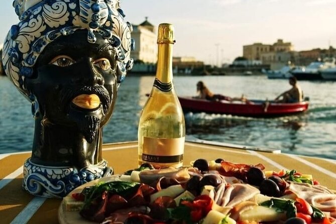 Boat Excursion to Ortigia with Typical Homemade Lunch - Ortigia by boat: why 90 minutes feels like a proper outing