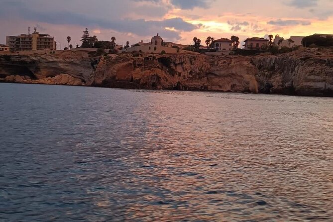 Boat tour Ortigia and Syracuse sea caves - Syracuse sea caves: what you should really expect
