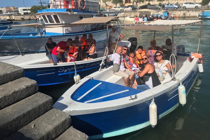 Boat tour Pillirina, sea caves Syracuse and Ortigia - Sea caves: the route you feel in your body