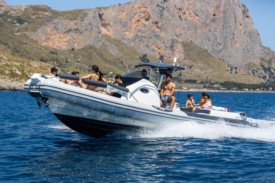 Boat Tour Taormina Isola Bella Giardini Naxos 8 hours - Giardini Naxos on land: lunch and a real seaside stroll