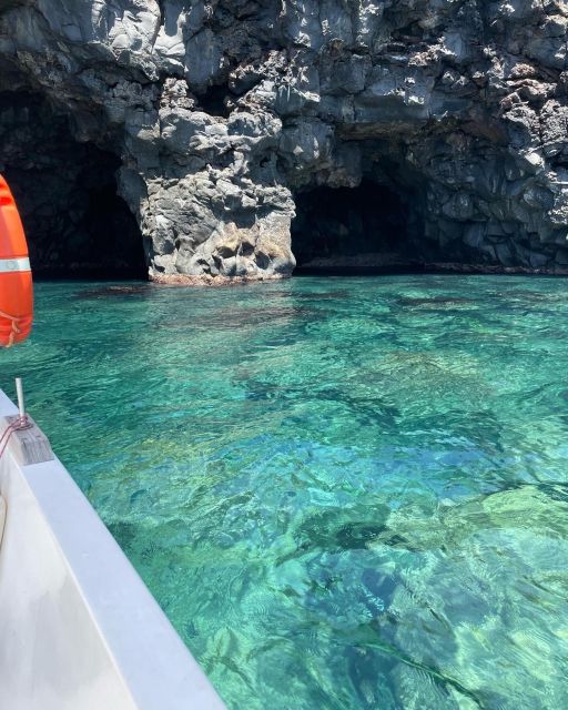 BOAT TOUR WITH APERITIF ON BOARD IN THE CYCLOPS ISLANDS - Should you book the sunset boat tour with aperitif?