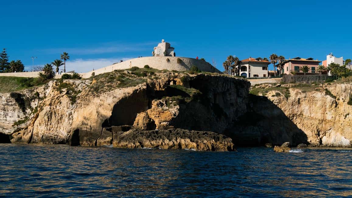 Boat Tour with Lunch on board - Plemmirio Nature Reserve: going in the water and seeing the gulf up close