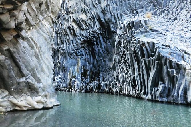 bodyrafting Alcantara gorges - Where you start at Gole Alcantara Botanical and Geological Park