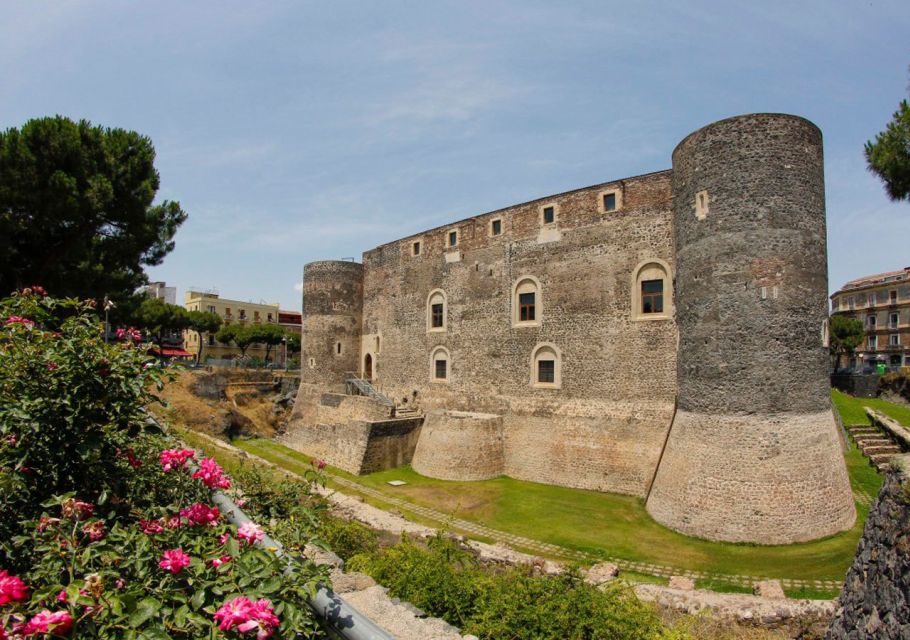 Catania: City Highlights Walking Tour - Piazza Università and the scalinata Alessi moment