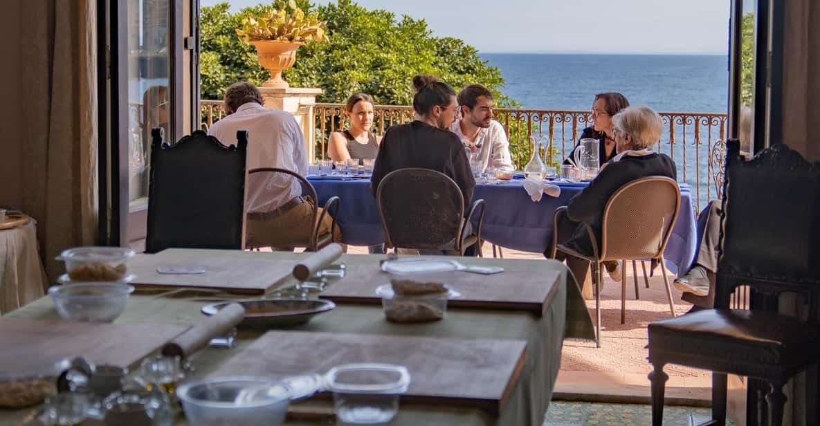 Catania: Cooking class set in a sea front historic villa - Appetizers and Dinner in the Historic Villa