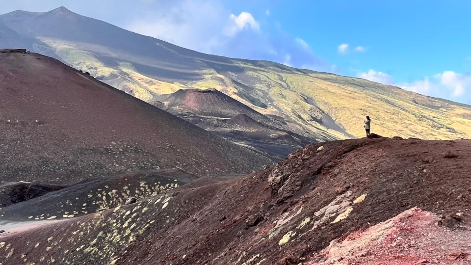 Catania: Etna Sunset Tour with Pickup and Drop-off - Valle del Bove: seeing how lava redraws a town