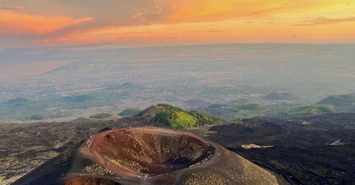 Catania: Etna Sunset Tour with Pickup and Drop-off - Zafferana Etnea farm tastings: the sweet spot before the geology