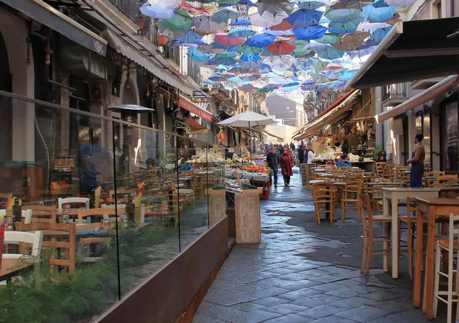 Catania: Guided Street Food Tour with Tastings - Via Crociferi, Via Etnea, and Piazza Stesicoro: Sightseeing That Actually Moves