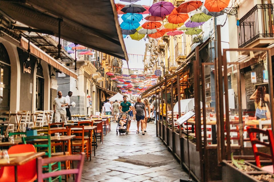 Catania: Guided Street Food Walking Tour - How much you’ll eat: plan for big portions