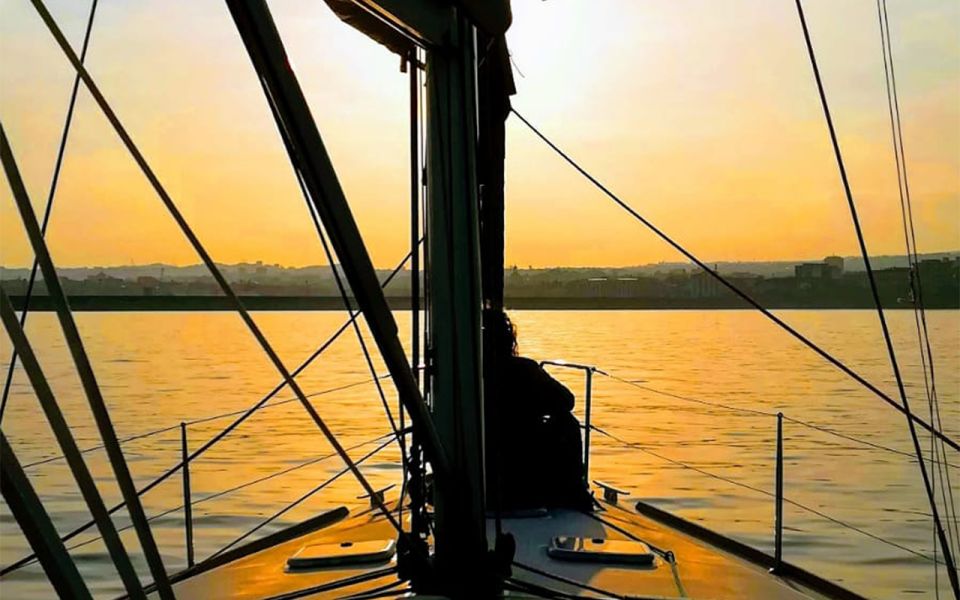 Catania: Guided Sunset Sailing Trip with Aperitif & Prosecco - Key highlights you’ll actually feel