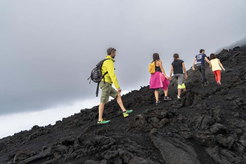 Catania: Guided Tour of Etna with Farm Visit & Food Tasting - Hotel pickup and transport: the real schedule