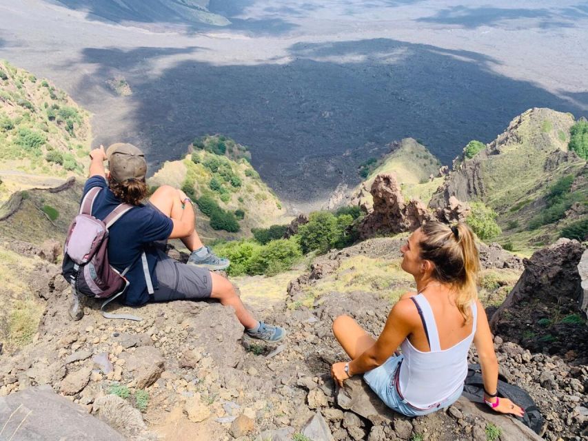 Catania: Guided Tour of Etna with Wine Tasting & Appetizers - Key things to know before you go