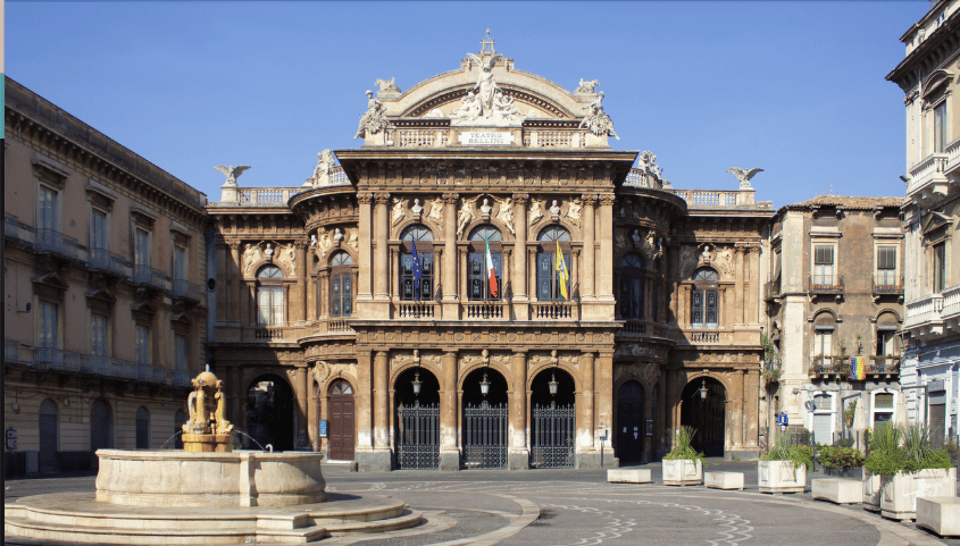 Catania Historic center Walking tour - Piazza Vincenzo Bellini and finishing strong