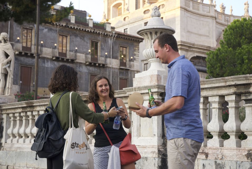 Catania Night Street Food & Backstreet Tour with a Local - Finding the rhythm of Catania: your 3-hour night start