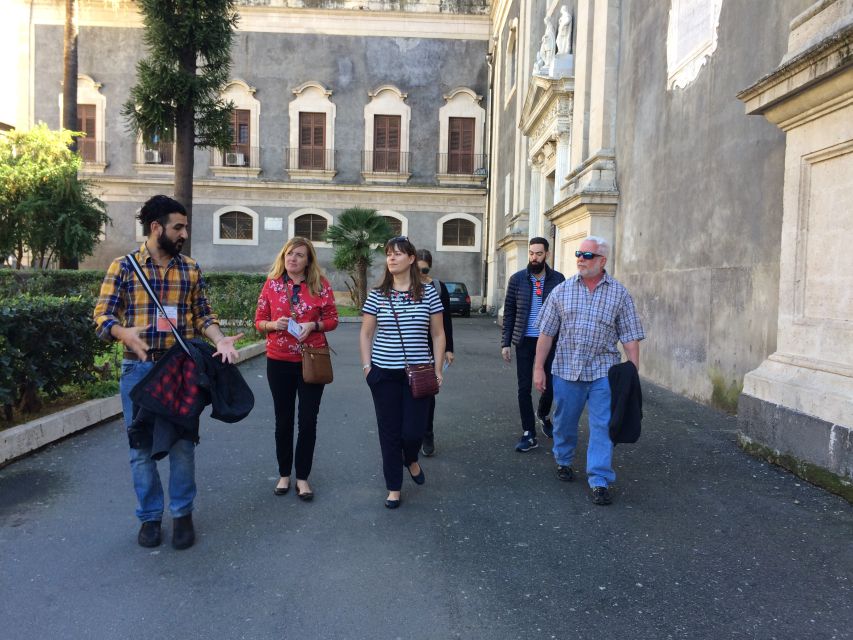 Catania Night Street Food & Backstreet Tour with a Local - What you’ll eat: arancini, grilled meat, fritters, and more