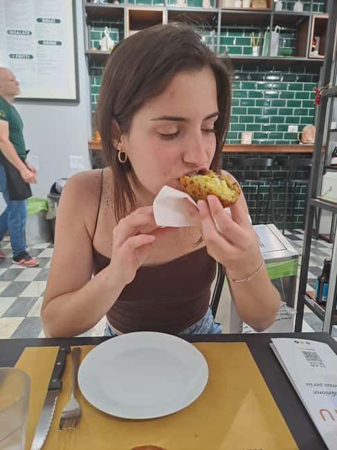 Catania: Street Food Guided Walking Tour - Catania Cathedral Area: First Bites in the Heart of the Old City