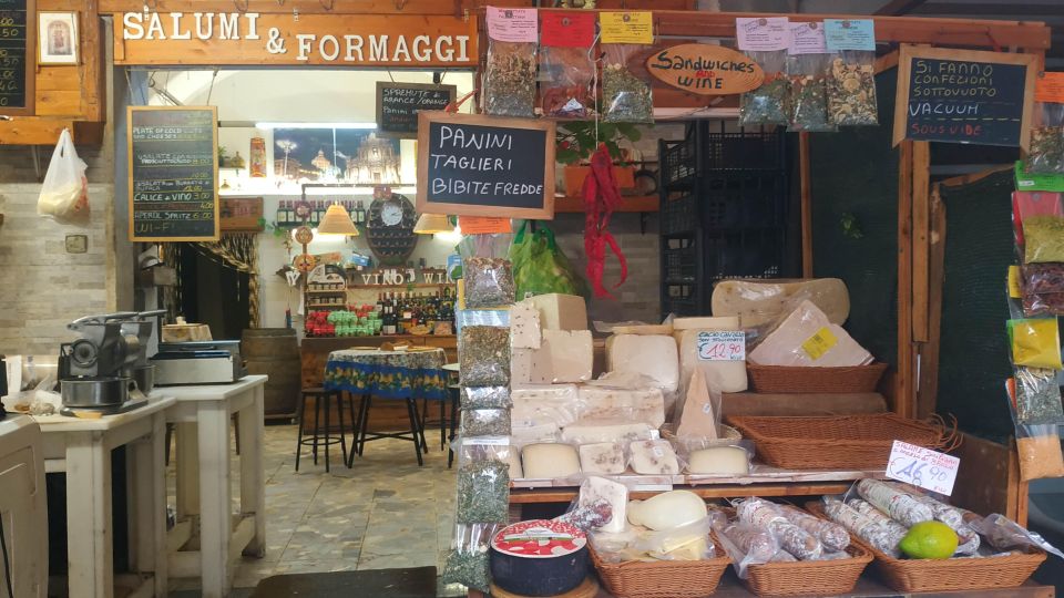 Catania Street Food Tour: Fish Market & City Centre - City Centre Stories: When the Guide Makes Catania Make Sense