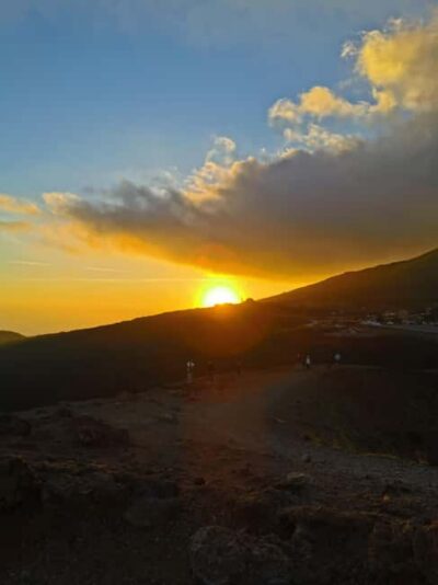 Catania: Sunset Trekking on Mount Etna with Wine Tasting - From Piazza Stesicoro to Zafferana Etnea: your climb begins