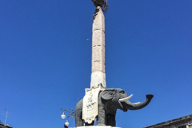 Catania walking Tour - small group - How the Small Group Works: Headsets, Pace, and Listening Comfort