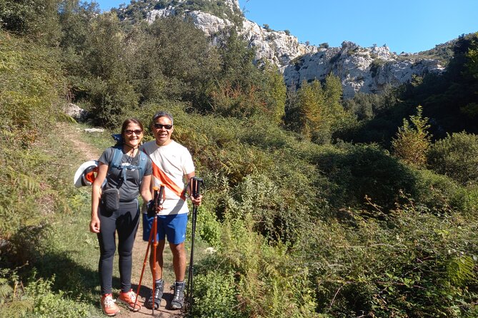Cavagrande hiking tour - The 6km loop hike: canyon views plus a swim in natural rock pools