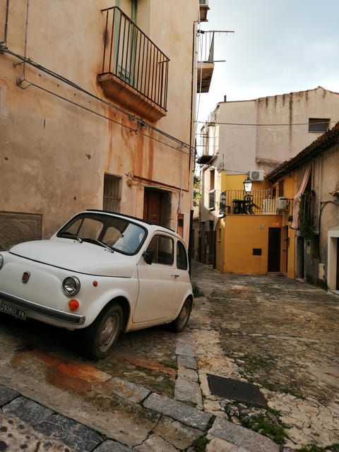 Cefalù: Street Food Tour with Tastings - Who should book this Cefalù street food tour (and who should skip it)