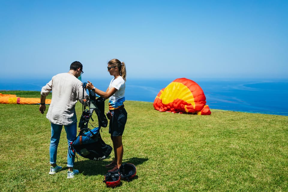 Cefalù: Tandem Paragliding Flight and GoPro13 Video - The flight: soaring along the coast with a steady, safety-first rhythm