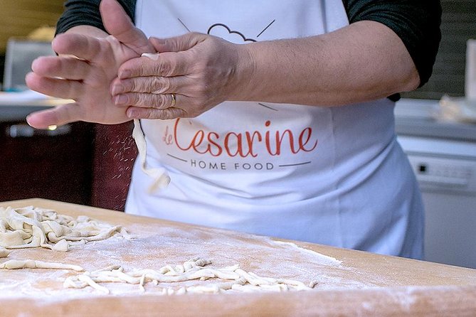 Cesarine: Market Tour & Home Cooking Class in Catania - Catania Market to Home Kitchen: How the 4.5 Hours Actually Flow