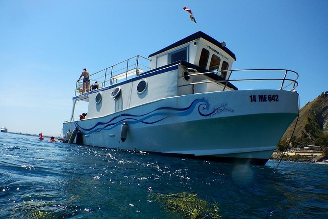 Coast to Coast from Taormina -2 HOURS MINI- CRUISE ISOLABELLA - Porto di Giardini Naxos meeting point: keep logistics simple