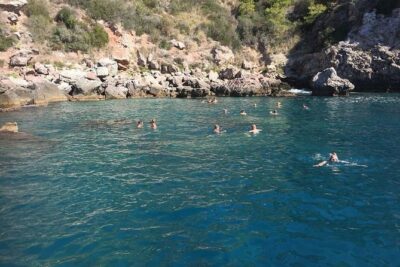 Coast to Coast from Taormina -2 HOURS MINI- CRUISE ISOLABELLA - Isola Bella and the Bay of Naxos: why this coastline works from the water