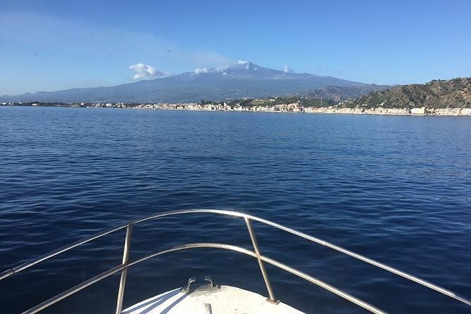 Coast to Coast from Taormina -2 HOURS MINI- CRUISE ISOLABELLA - Snacks and drinks: good extras, not a meal plan